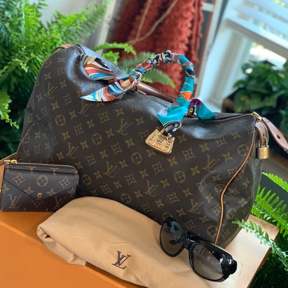 ❗️SOLD❗️Louis Vuitton Speedy 40 - w/ Twilly - Picture 7 of 16